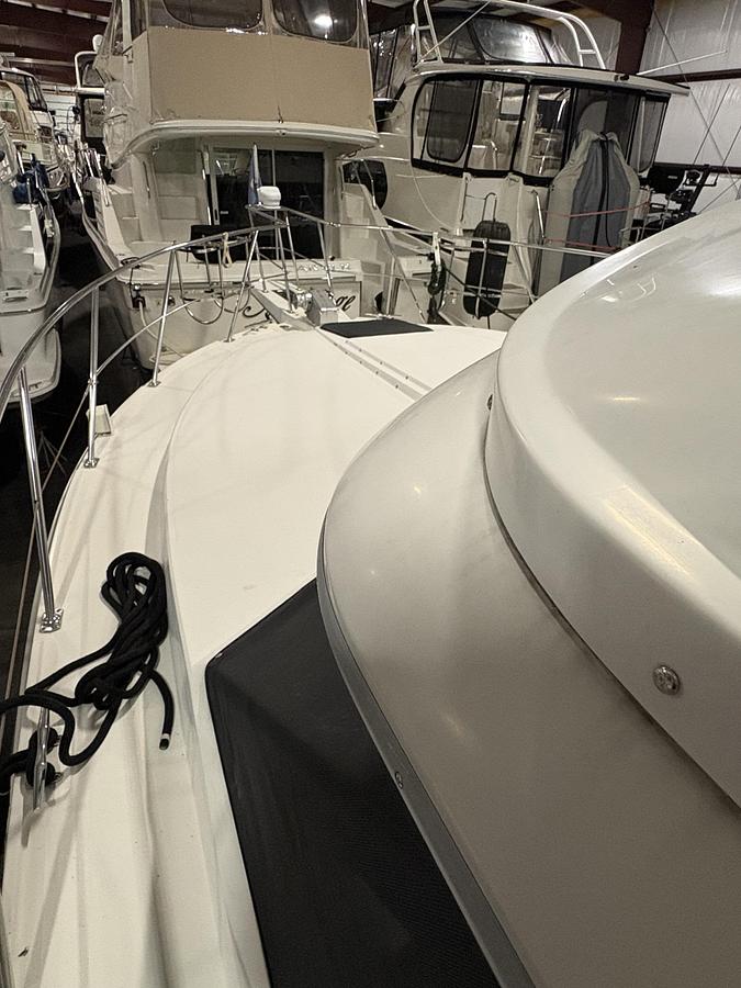 Used 1994 Carver 390 AC