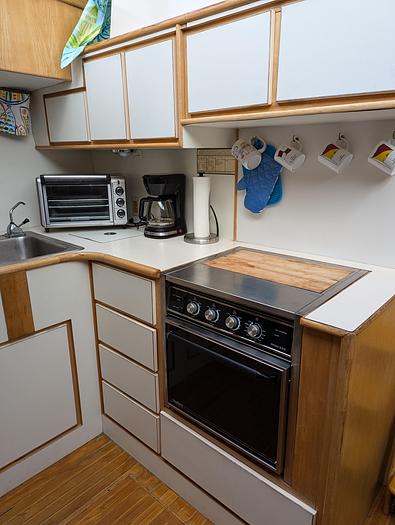 Used 1988 Hi-Tech Marine 44
