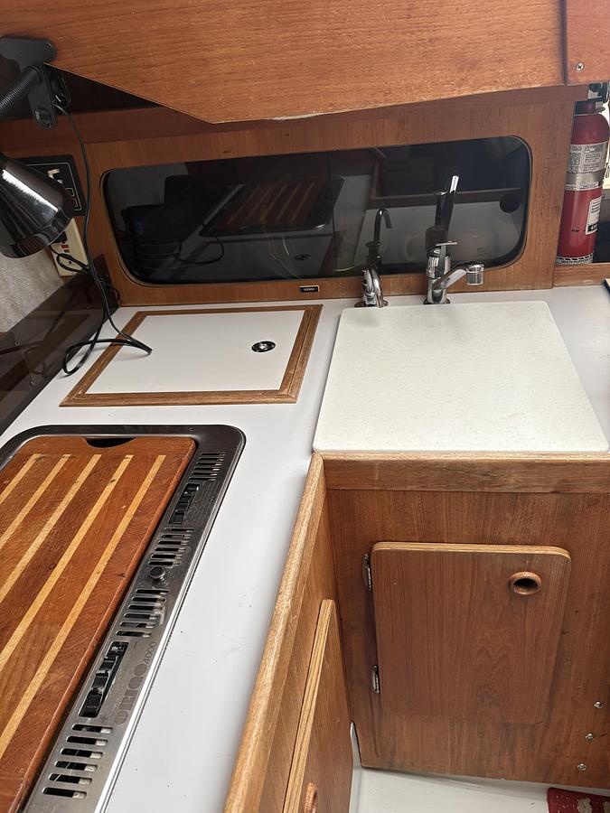 Used 1989 O'day 272LE
