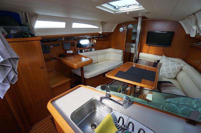 Used 2004 Jeanneau Sun Odyssey 37