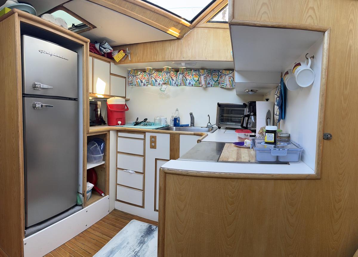 Used 1988 Hi-Tech Marine 44