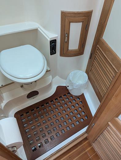 Used 1988 Hi-Tech Marine 44