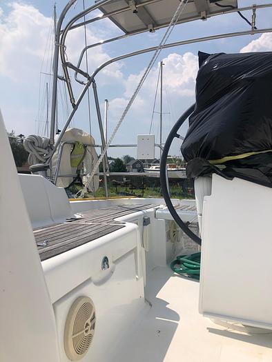 Used 2011 Beneteau Oceanis 31