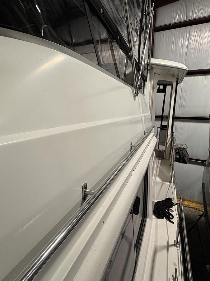 Used 1994 Carver 390 AC