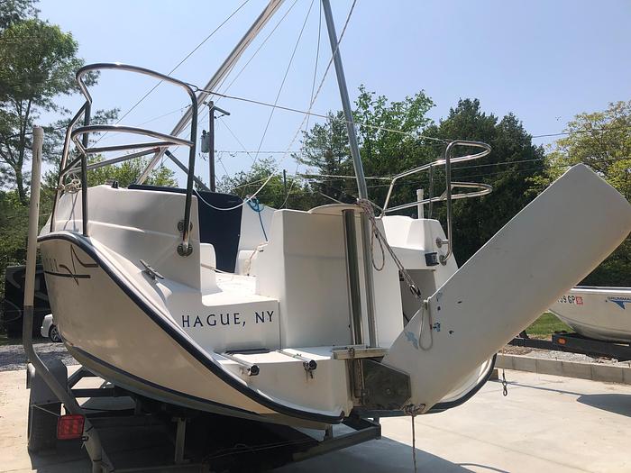 Used 1998 Hunter 240
