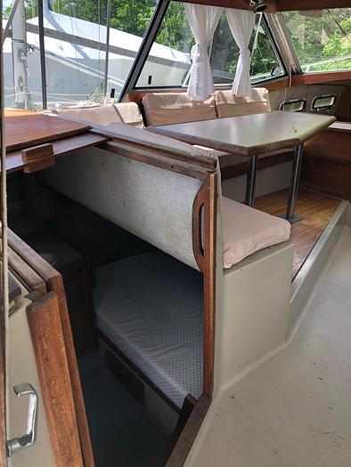 Used 1986 Bayliner 3270 Motoryacht