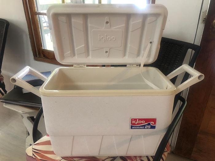 Used 1998 Hunter 240