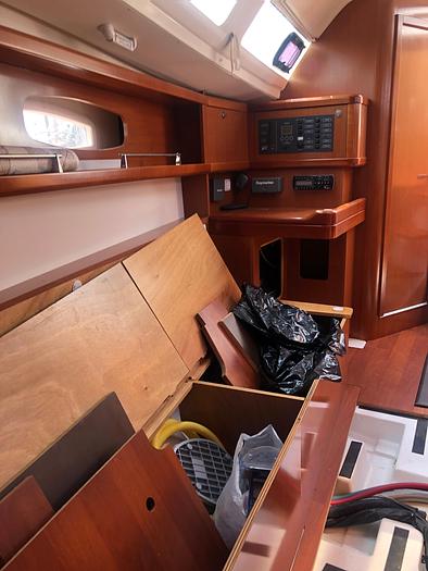 Used 2011 Beneteau Oceanis 31