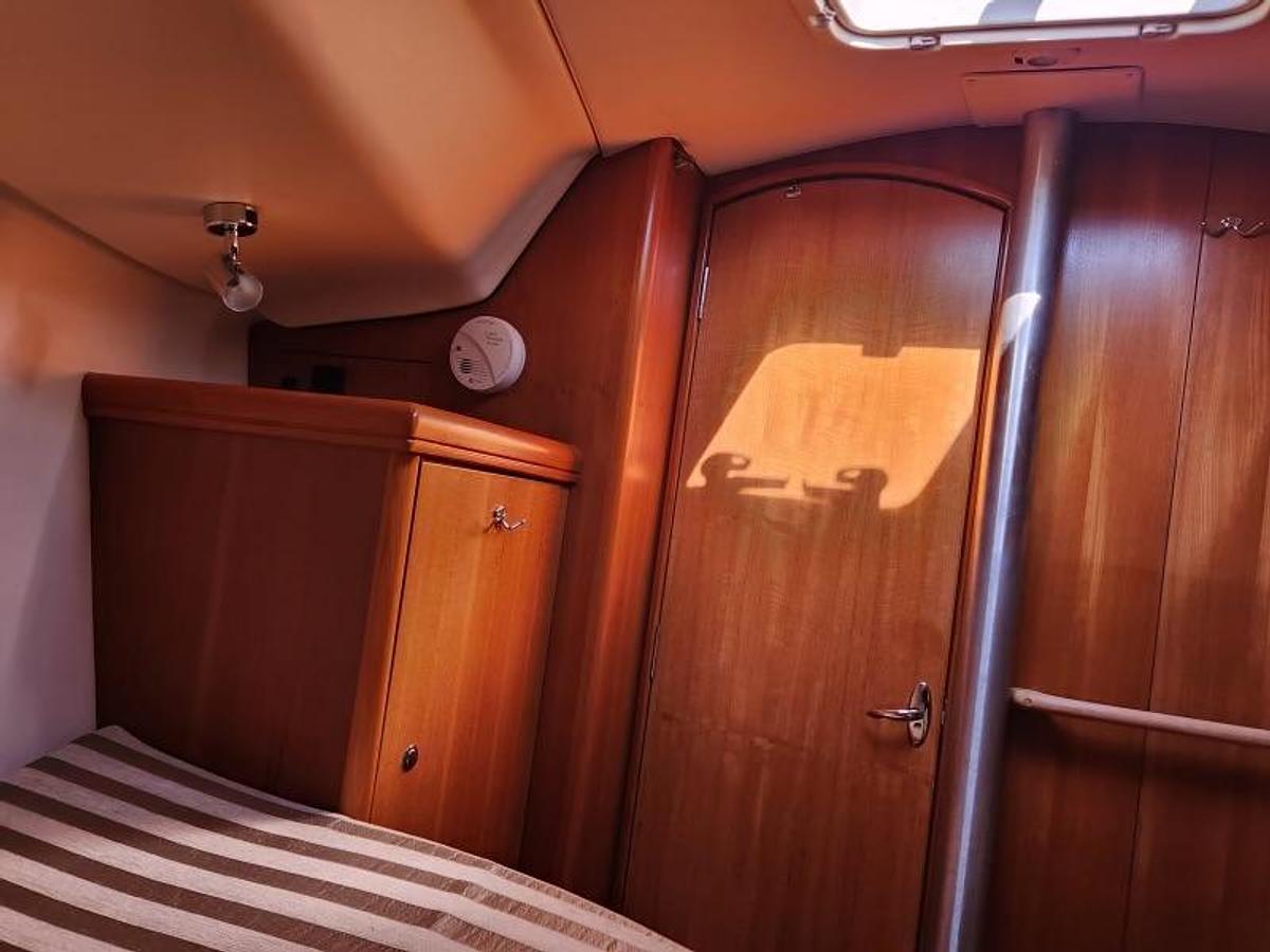 Used 2006 Hunter 33