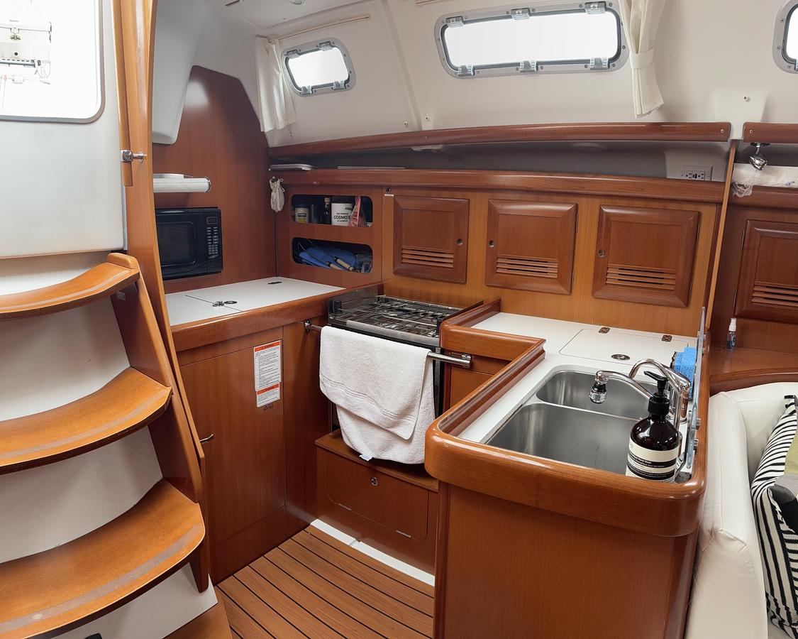 Used 2006 Beneteau 393