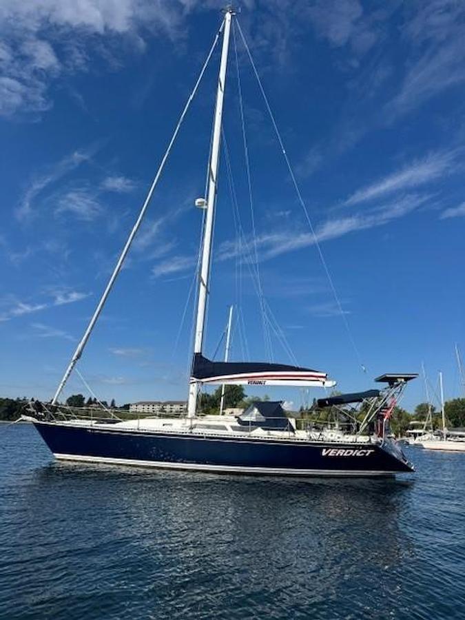 Used 1988 C&C 44