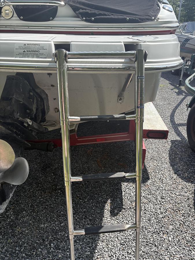 Used 2007 Crownline 240 EX