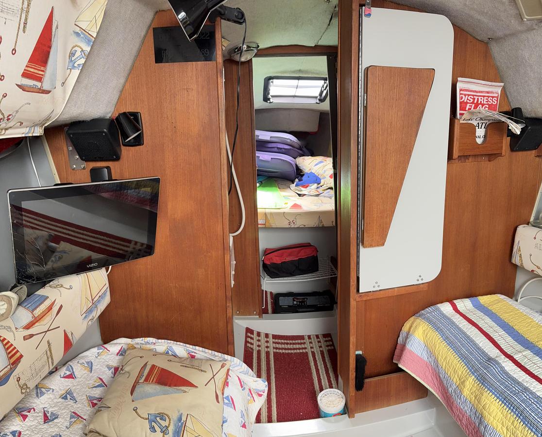 Used 1989 O'day 272LE