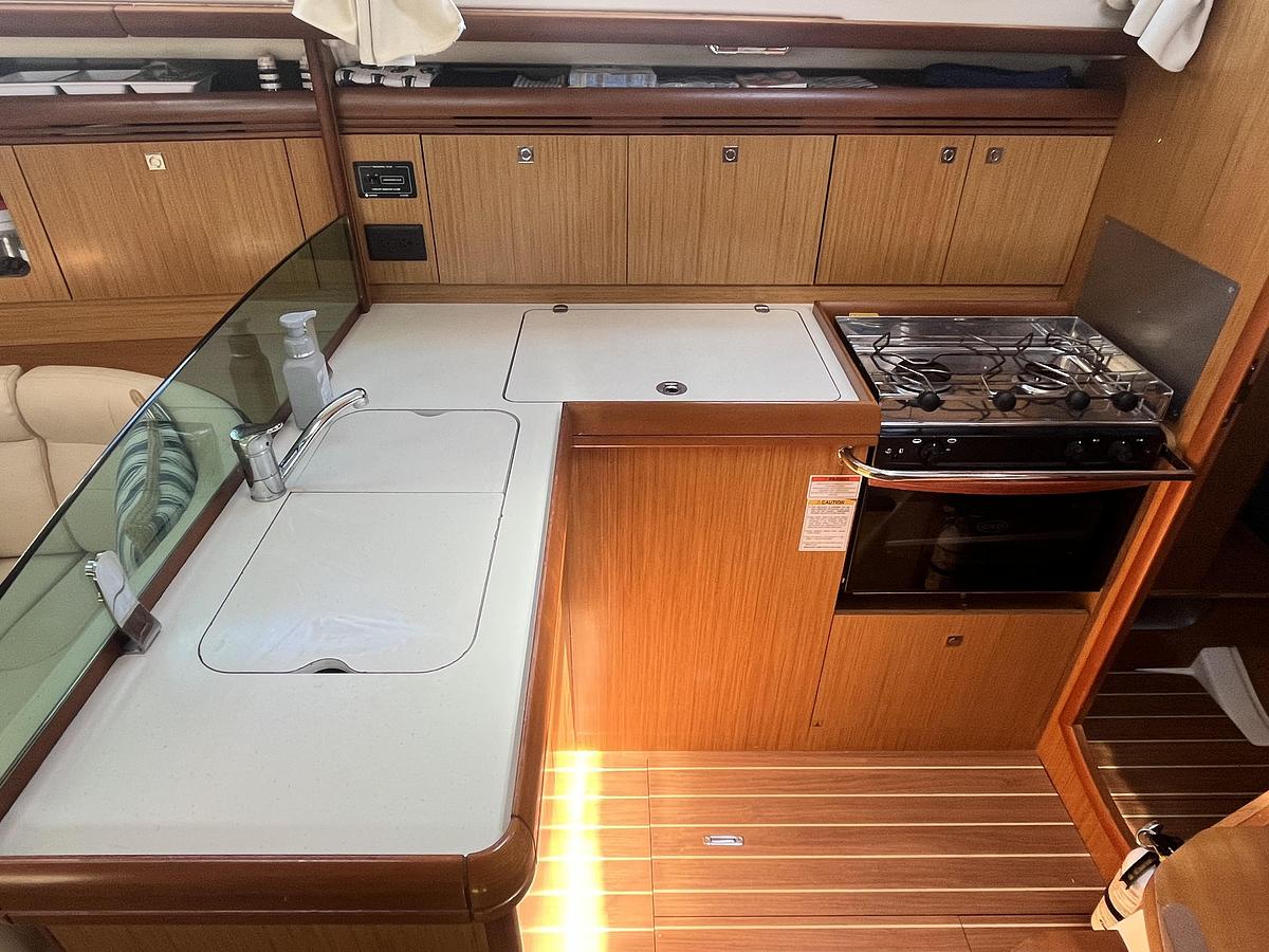 Used 2008 Jeanneau 36i