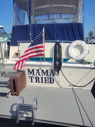 Used 1986 Chris-Craft Catalina 381