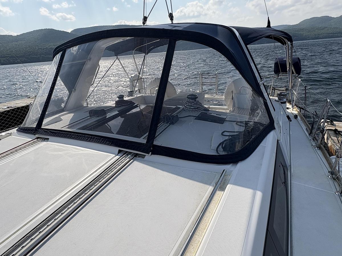 Used 2018 Beneteau Oceanis 45