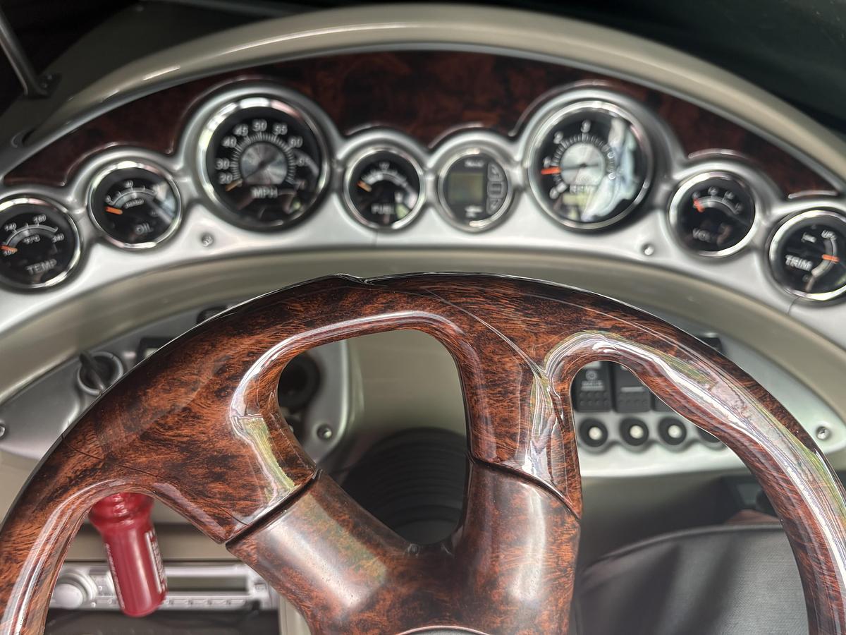 Used 2007 Crownline 240 EX