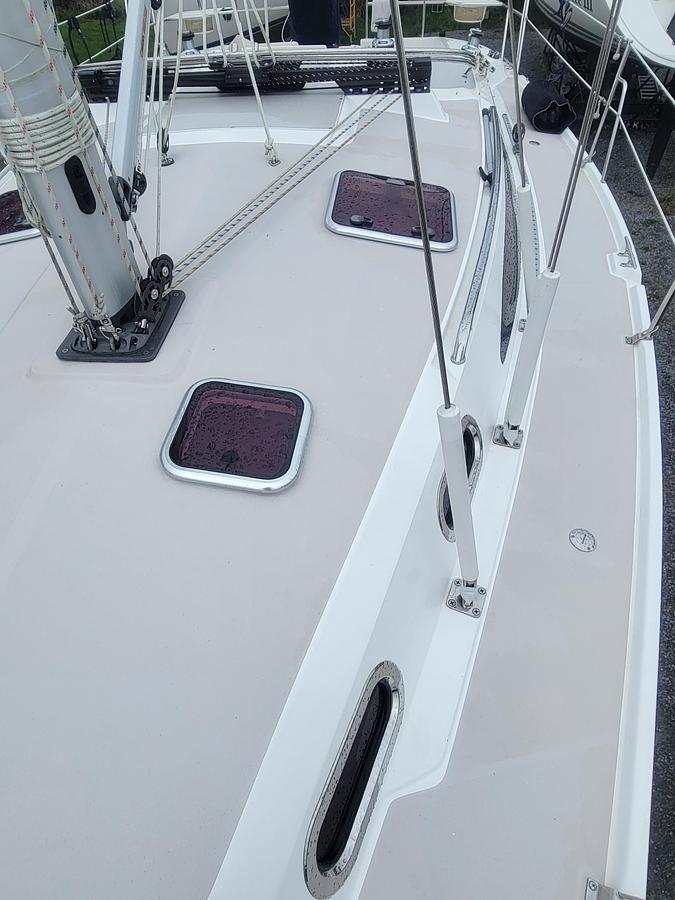 Used 2010 Catalina 350