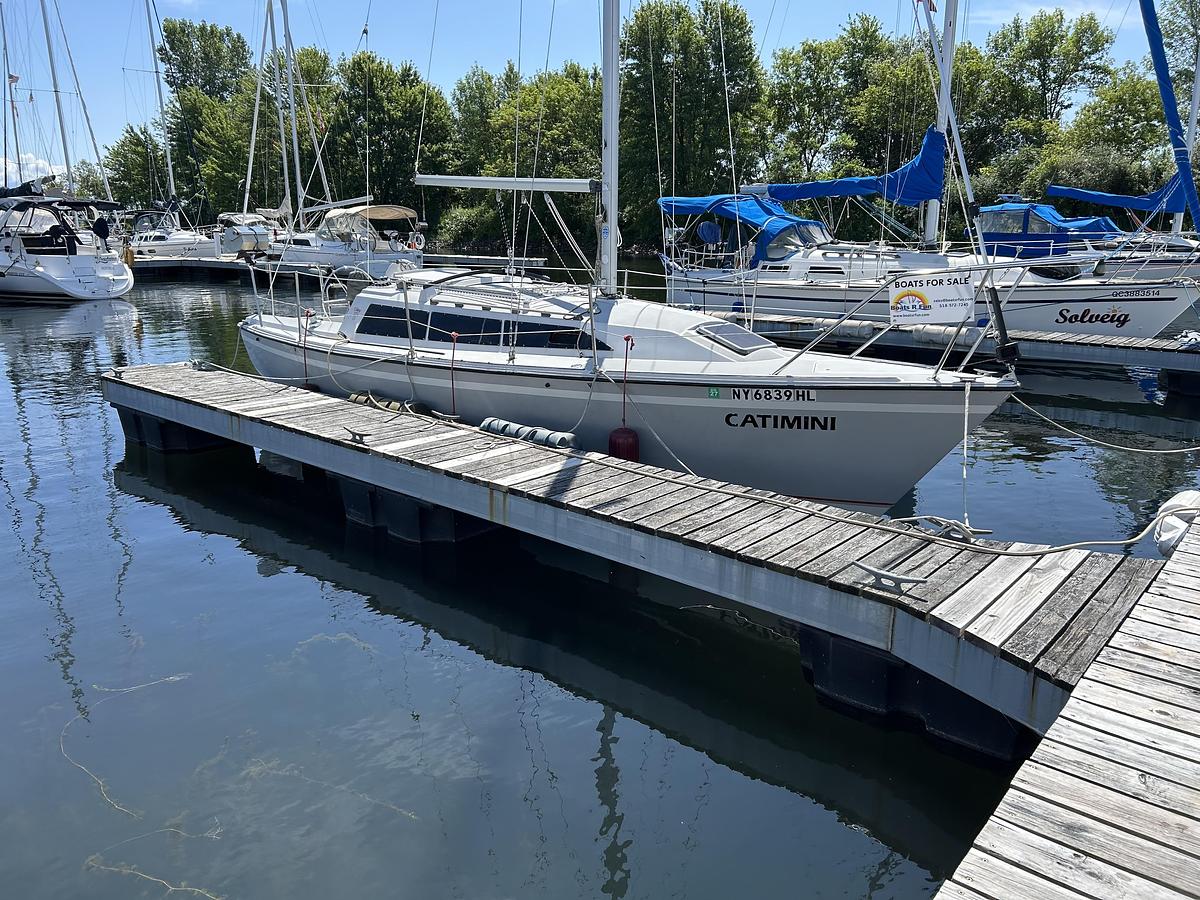 Used 1989 O'day 272LE