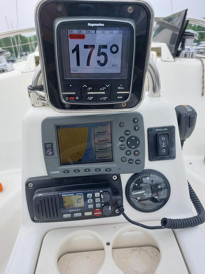 Used 1997 Hunter 310