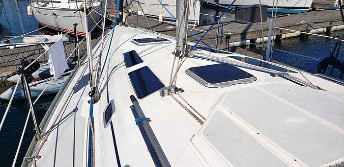 Used 1988 Hunter 35.5 Legend