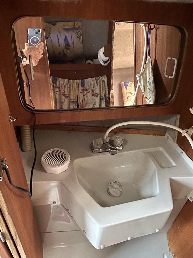 Used 1989 O'day 272LE