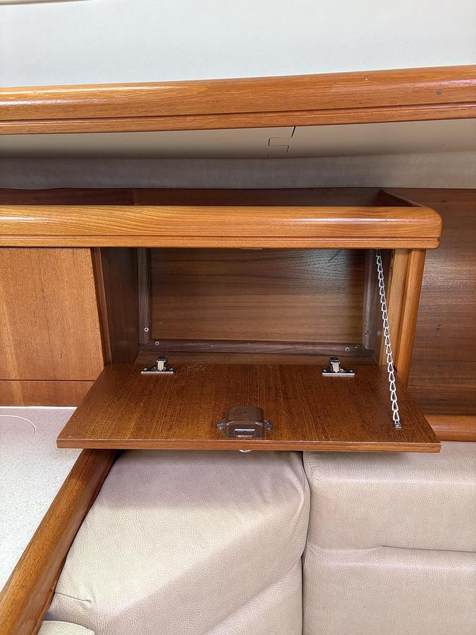 Used 2006 Hunter 33