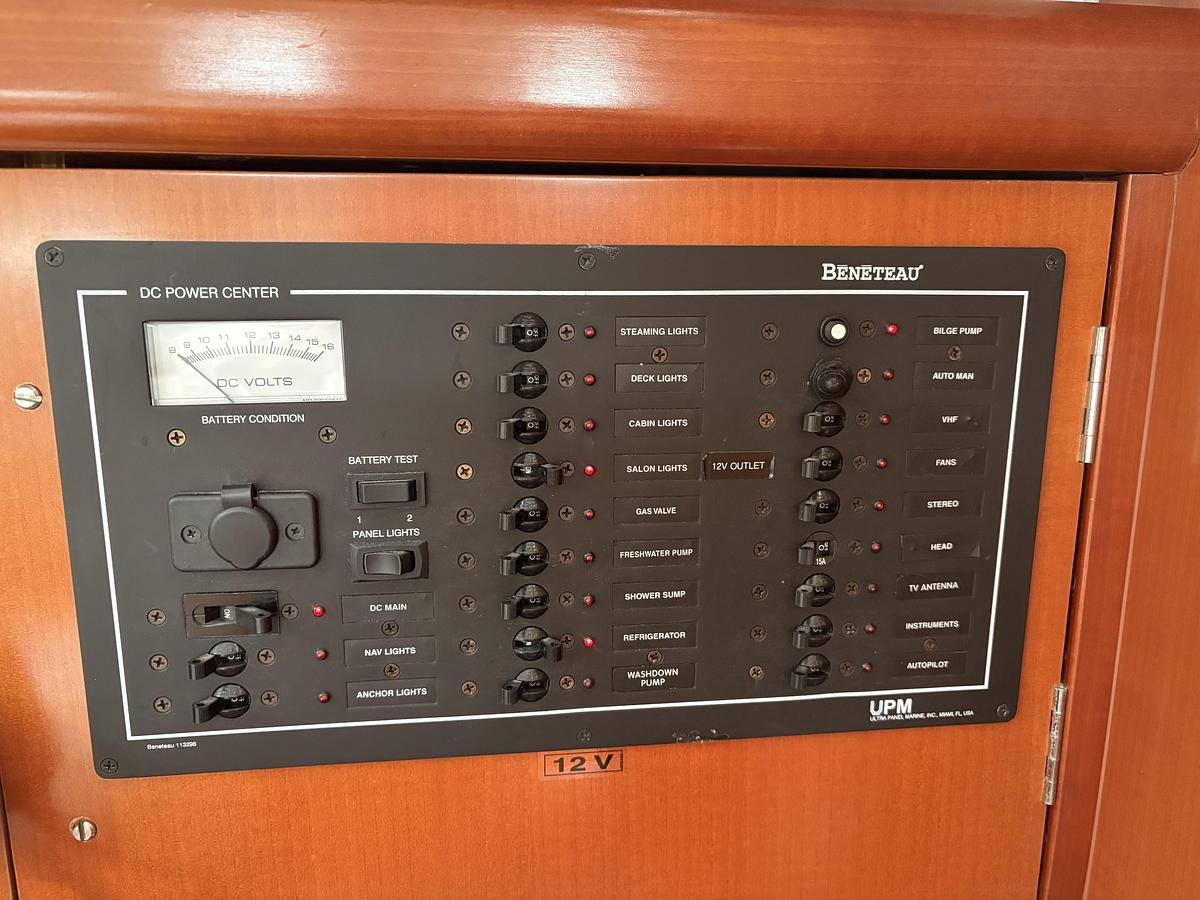 Used 2006 Beneteau 393