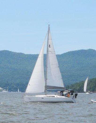 Used 2012 Beneteau Oceanis 37