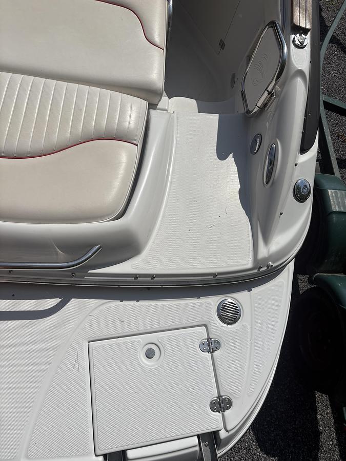 Used 2007 Crownline 240 EX