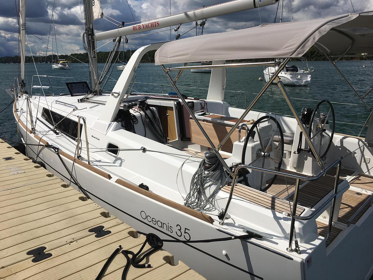 Used 2015 Beneteau Oceanis 35 WE