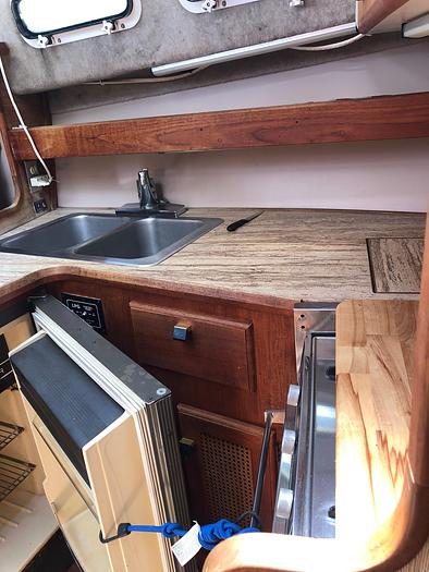 Used 1986 Bayliner 3270 Motoryacht