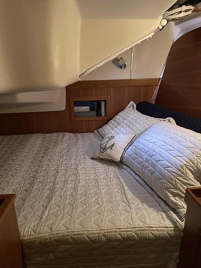 Used 2010 Catalina 350