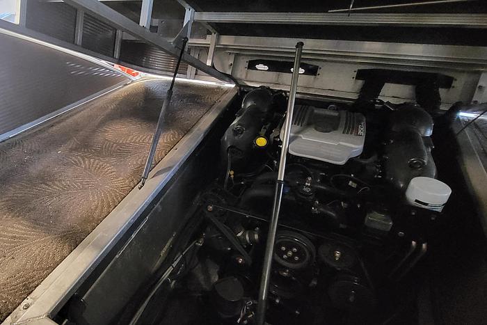 Used 2011 Bennington 2575 RCW 3 I/O