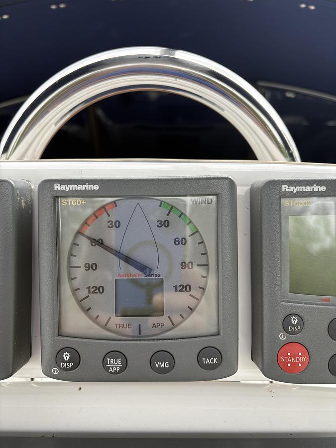 Used 2010 Catalina 350