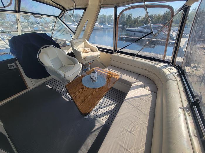 Used 1986 Chris-Craft Catalina 381