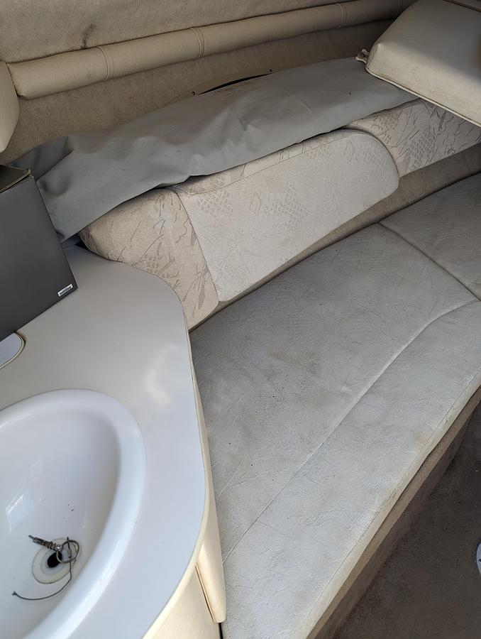 Used 2001 Sea Ray 225 Weekender