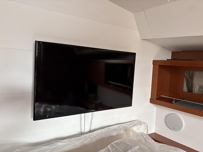 Used 2018 Beneteau Oceanis 45