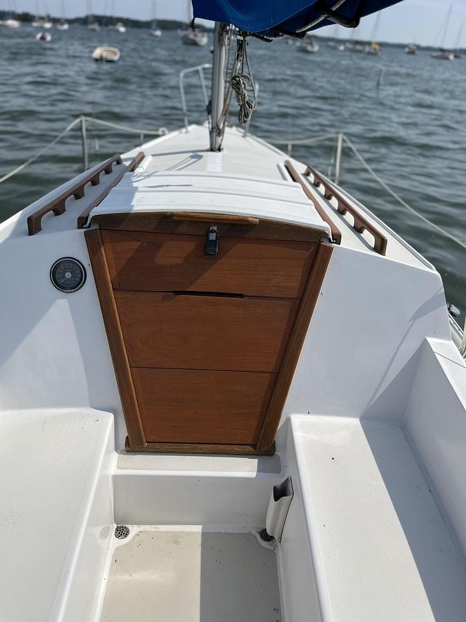 Used 1981 Catalina 22 fin keel