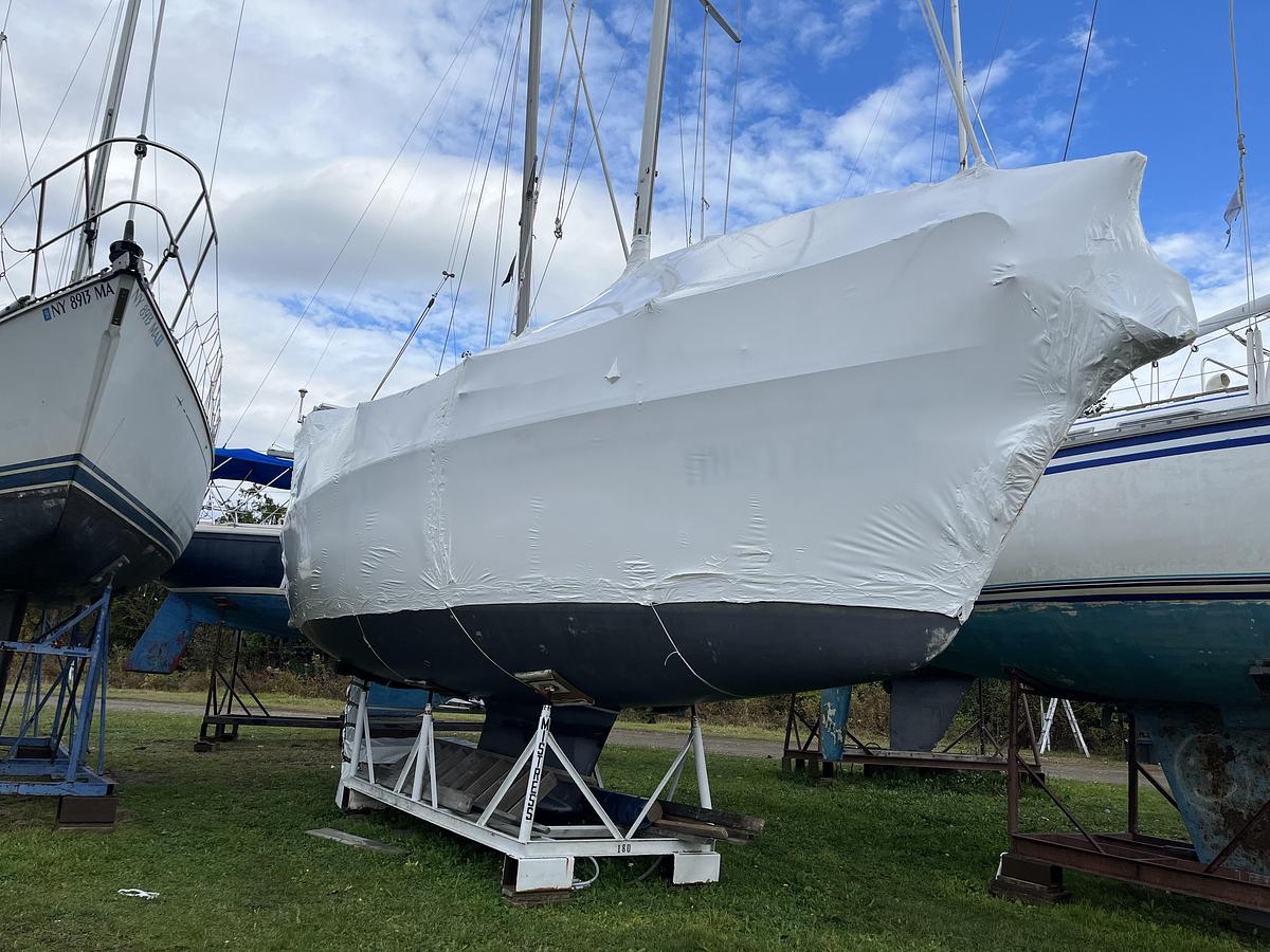 Used 1992  Hunter 33.5