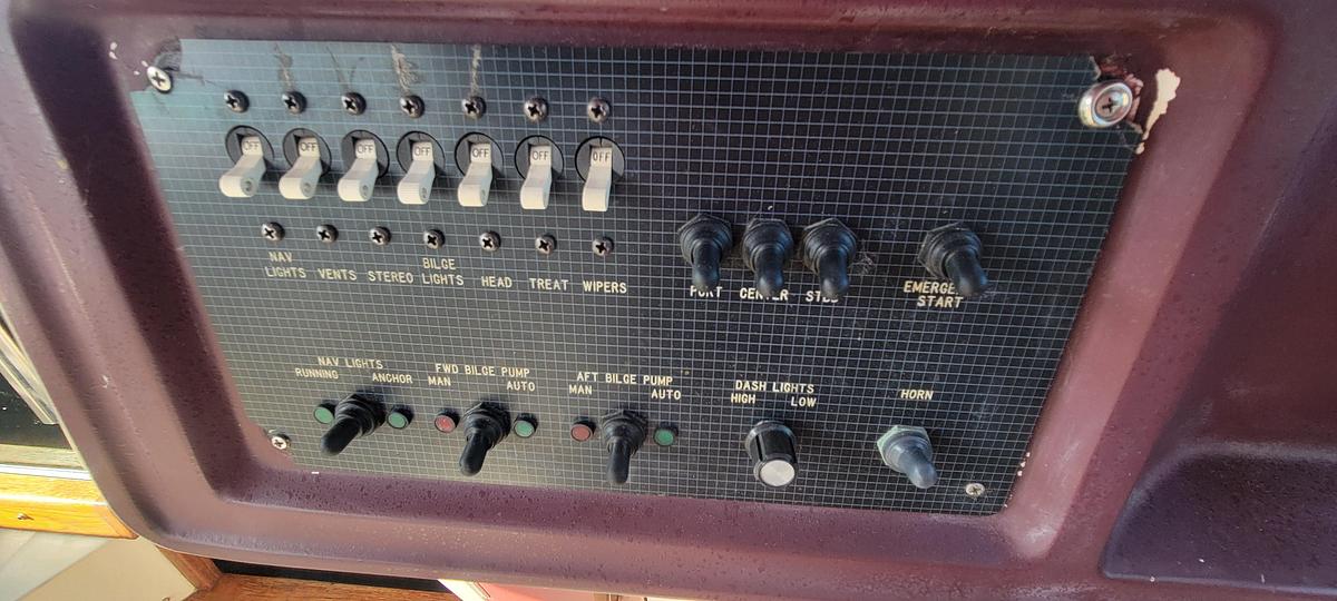 Used 1988 Sea Ray 340 Express Cruiser