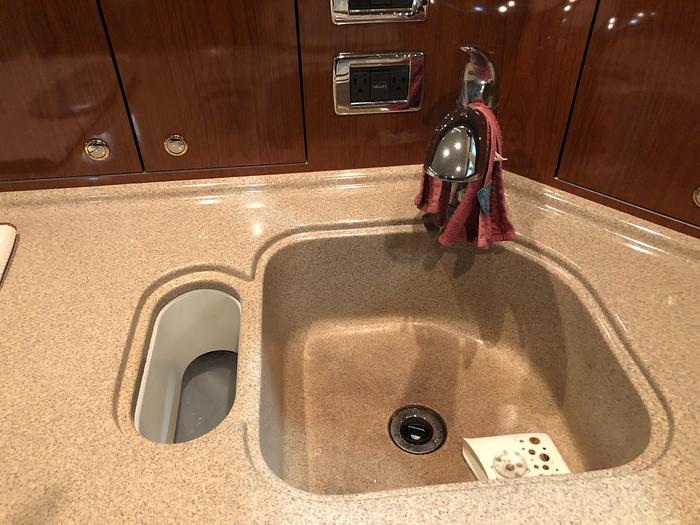 Used 2002 Sea Ray 480 Motor Yacht