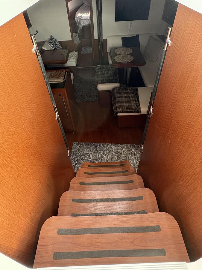 Used 2018 Beneteau Oceanis 45