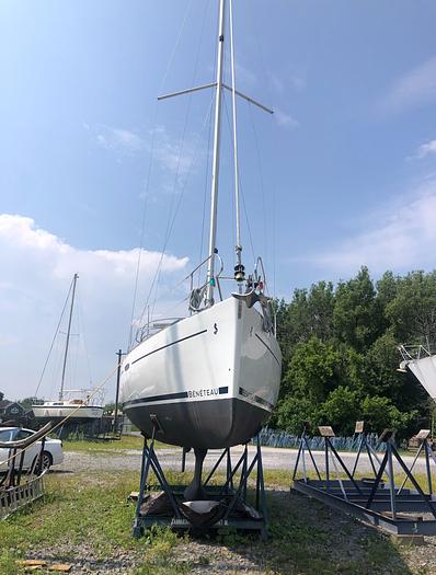 Used 2011 Beneteau Oceanis 31