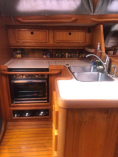 Used 1988 Jeanneau Sunshine 38