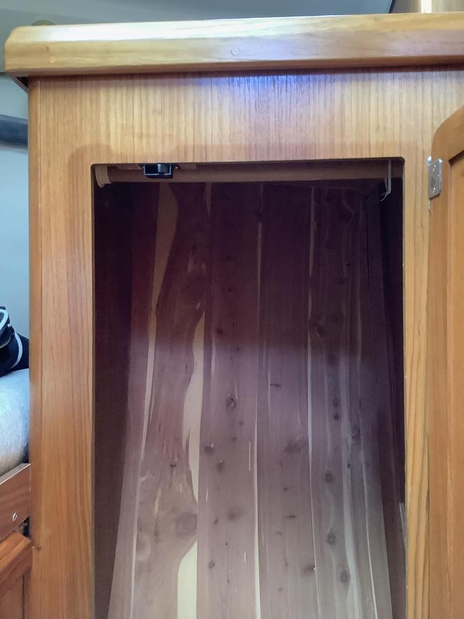 Used 1992  Hunter 33.5