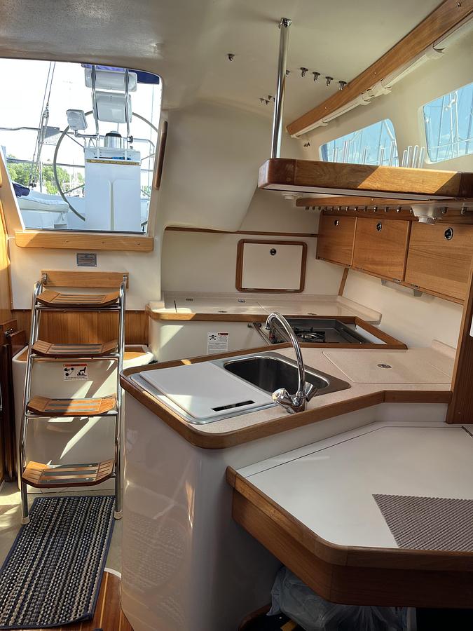 Used 2000 Catalina 320