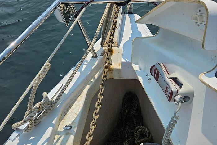 Used 2012 Beneteau Oceanis 37