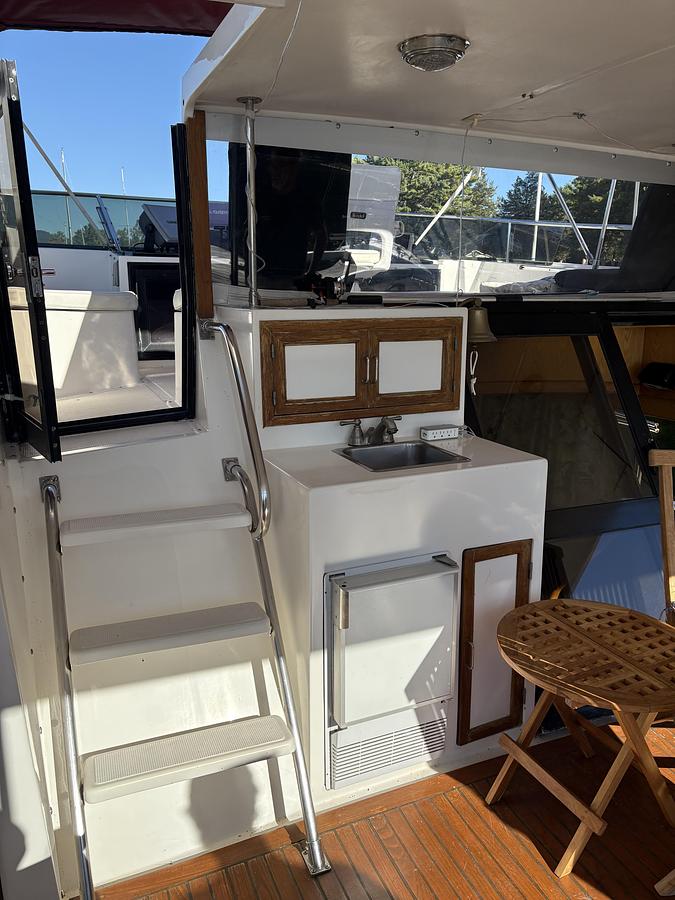 Used 1988 Hi-Tech Marine 44