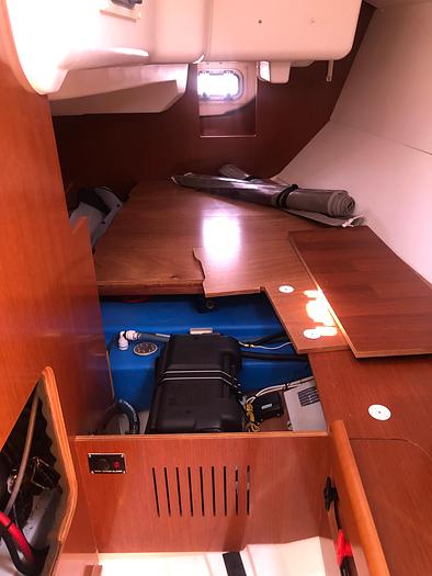 Used 2011 Beneteau Oceanis 31